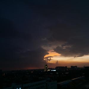 在线观看无码流出国内
